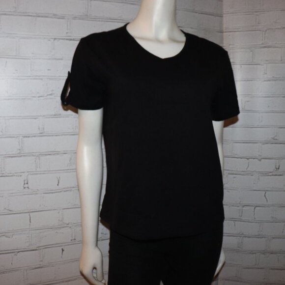 🖤✨👚 Black Button-Sleeve Tee · Basic Editions · Size M · Soft & Sleek - Picture 4 of 6